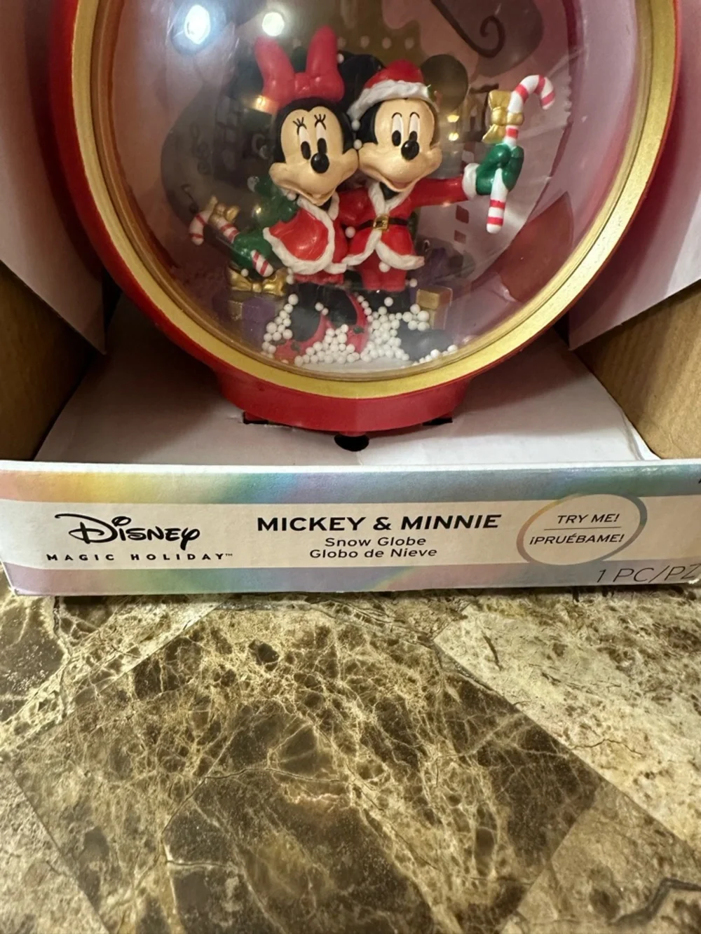 Disney Magic Holiday Mickey And Minnie Mouse Snow Globe NEW - Picture 5 of 10